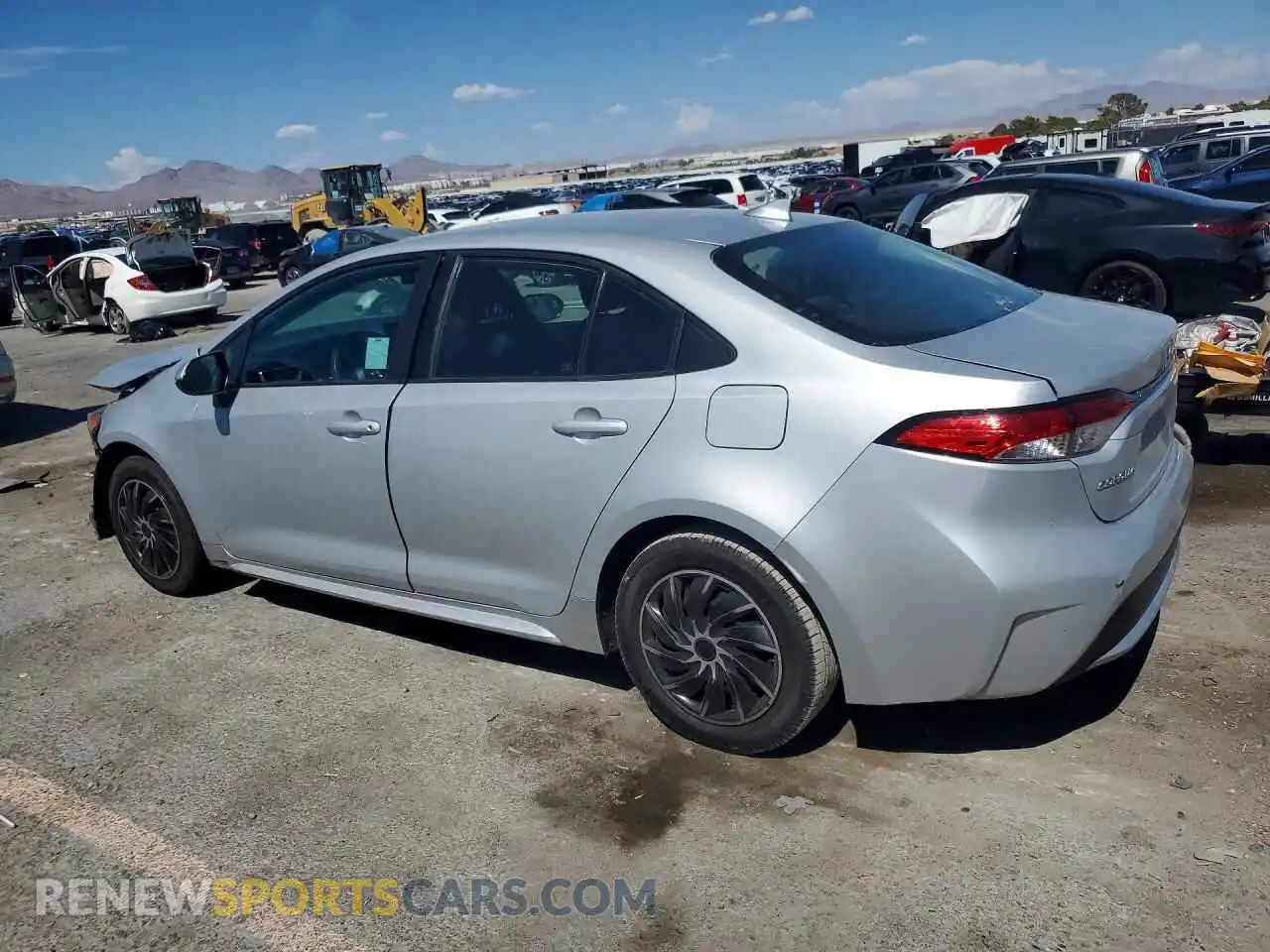 2 fotografías del automóvil dañado 5YFEPMAE6NP326000 TOYOTA COROLLA 2022