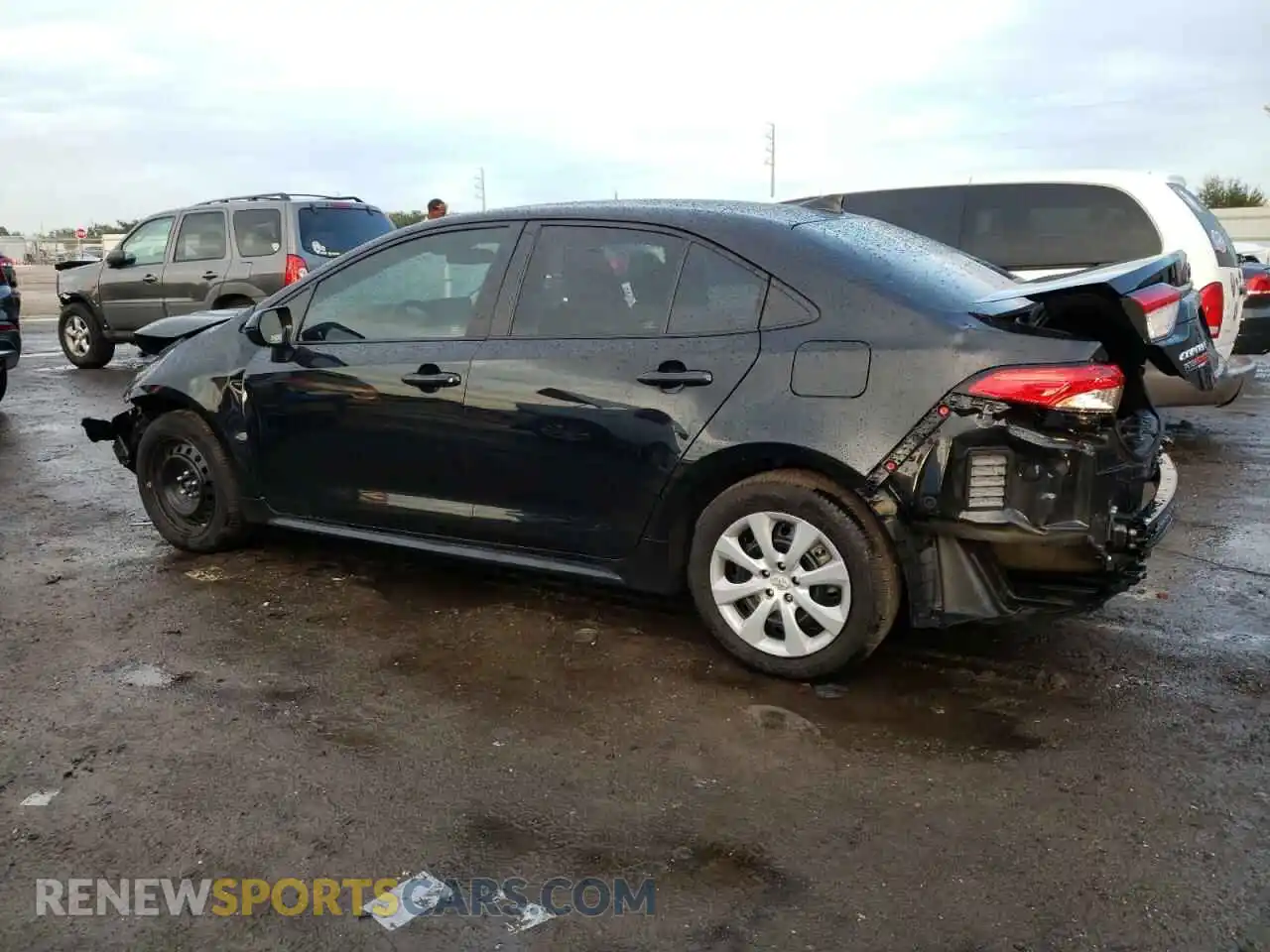 2 Photograph of a damaged car 5YFEPMAE6NP333772 TOYOTA COROLLA 2022
