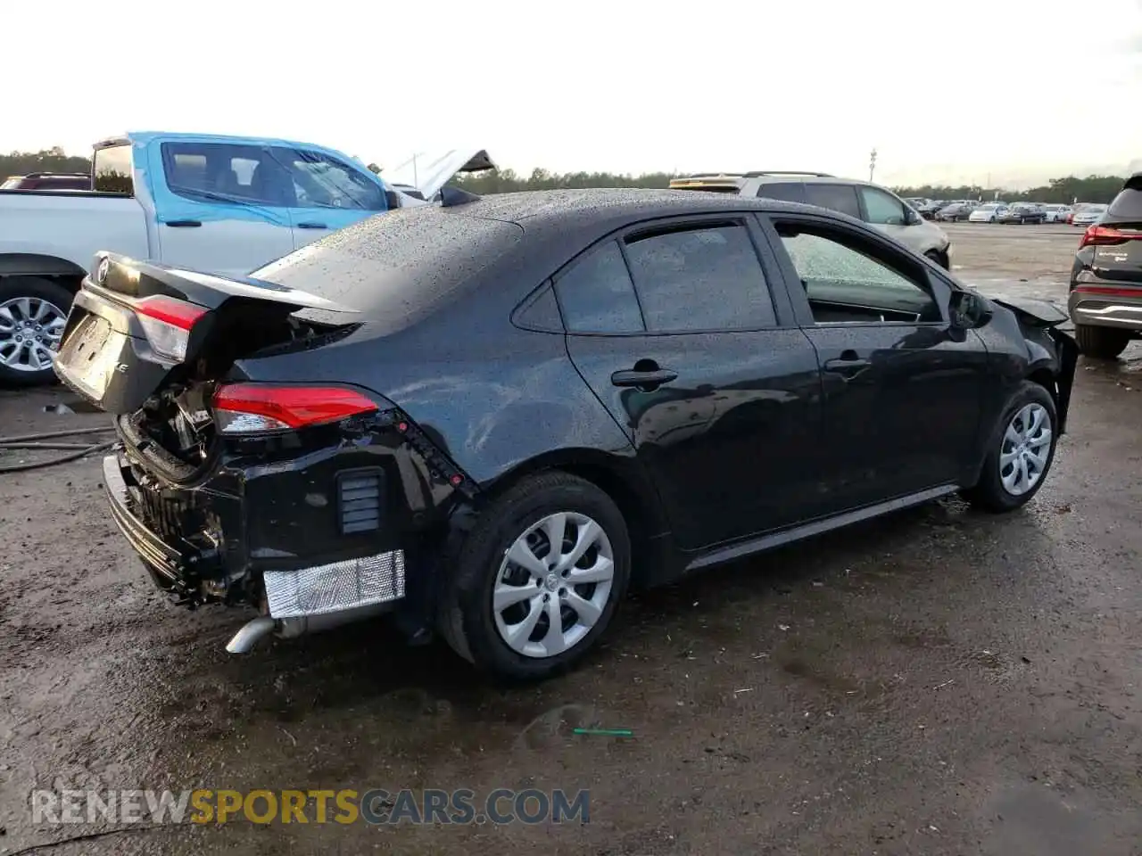3 Photograph of a damaged car 5YFEPMAE6NP333772 TOYOTA COROLLA 2022