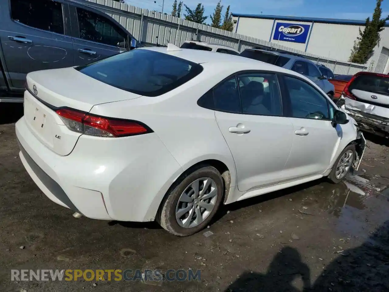 3 Photograph of a damaged car 5YFEPMAE6NP363273 TOYOTA COROLLA 2022