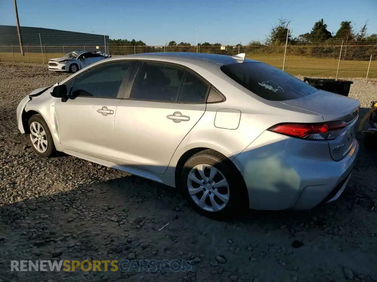 2 fotografías del automóvil dañado 5YFEPMAE7NP281777 TOYOTA COROLLA 2022