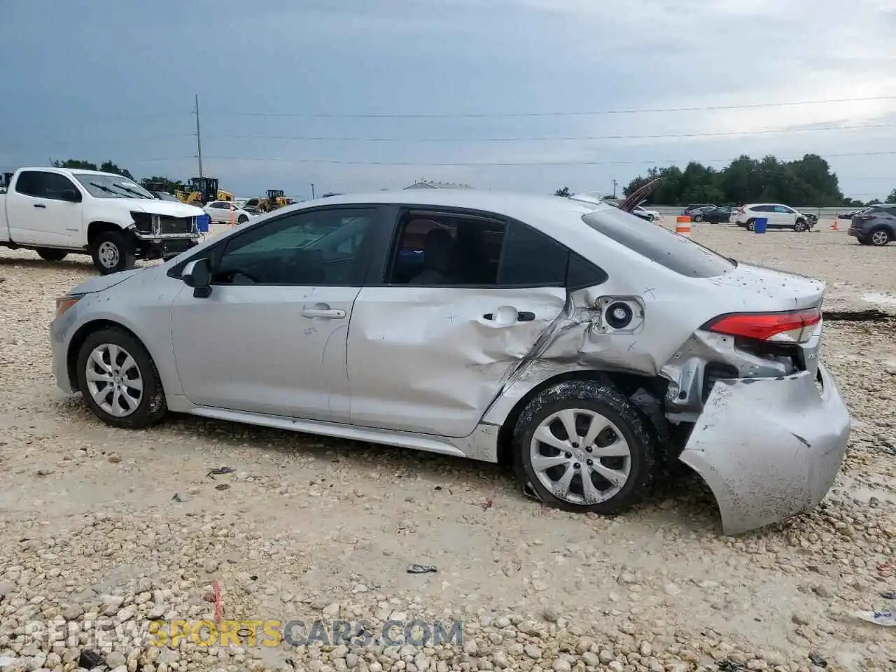 2 Photograph of a damaged car 5YFEPMAE7NP313692 TOYOTA COROLLA 2022