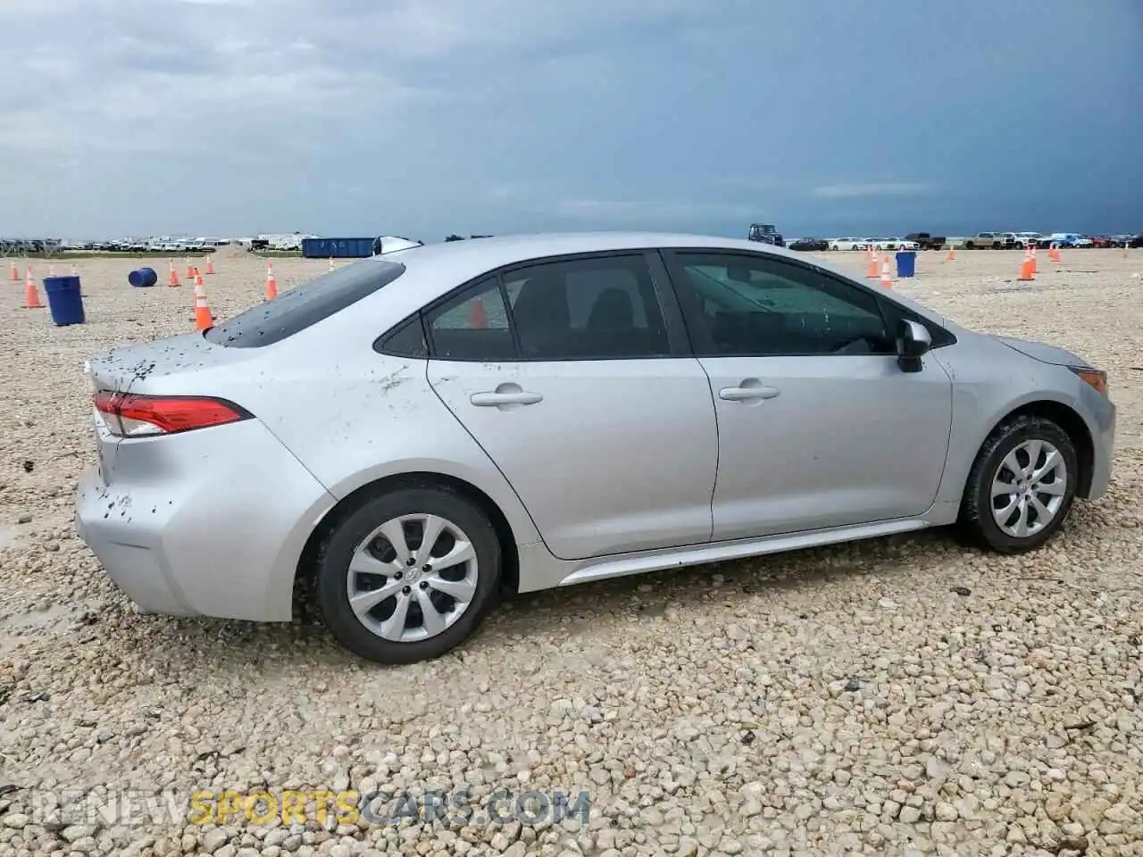 3 Photograph of a damaged car 5YFEPMAE7NP313692 TOYOTA COROLLA 2022
