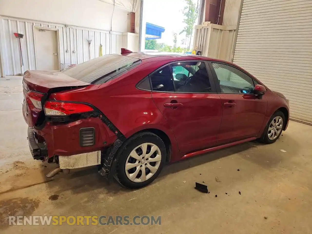 3 Photograph of a damaged car 5YFEPMAE7NP376100 TOYOTA COROLLA 2022