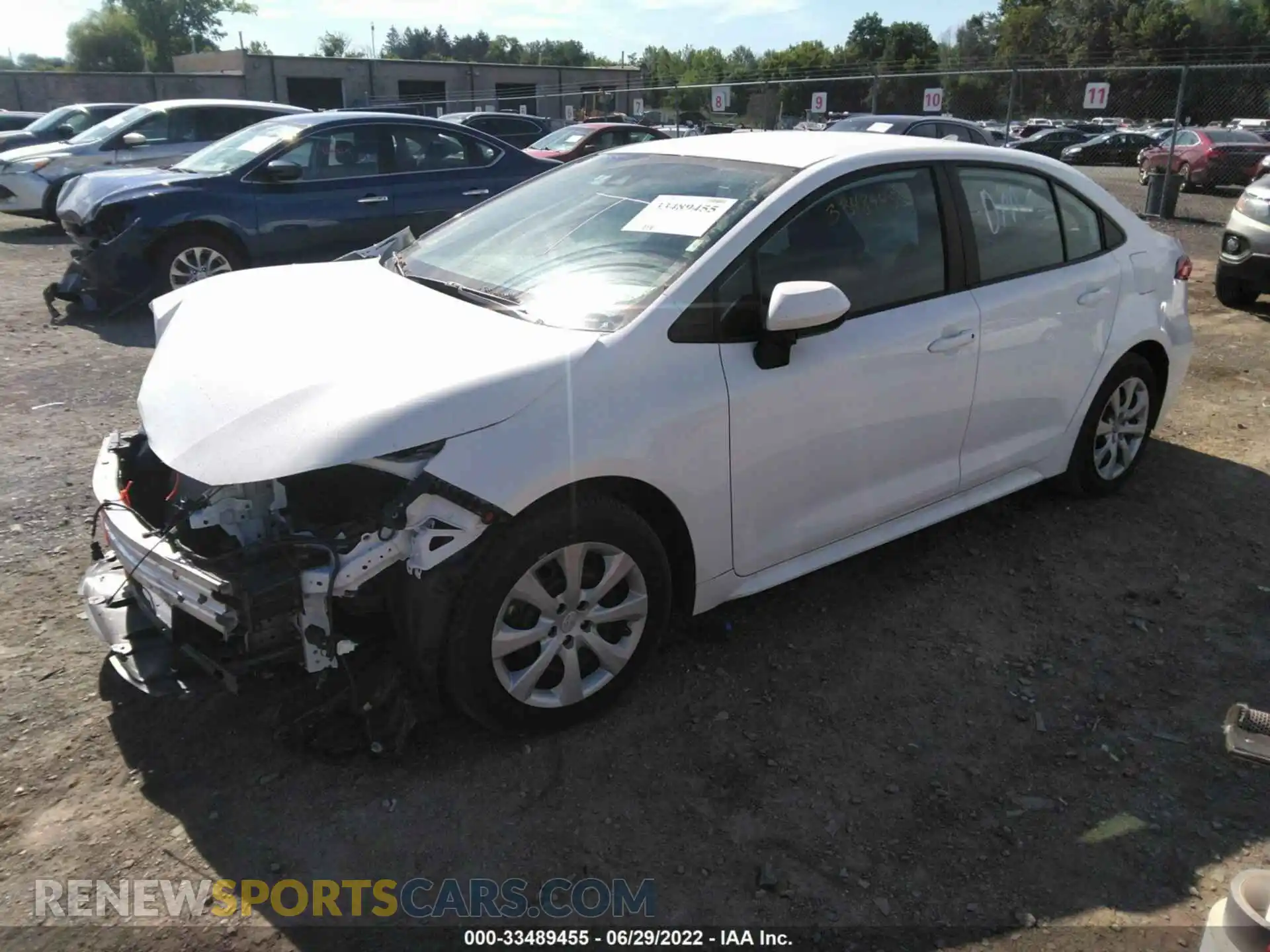 2 Photograph of a damaged car 5YFEPMAE8NP277964 TOYOTA COROLLA 2022