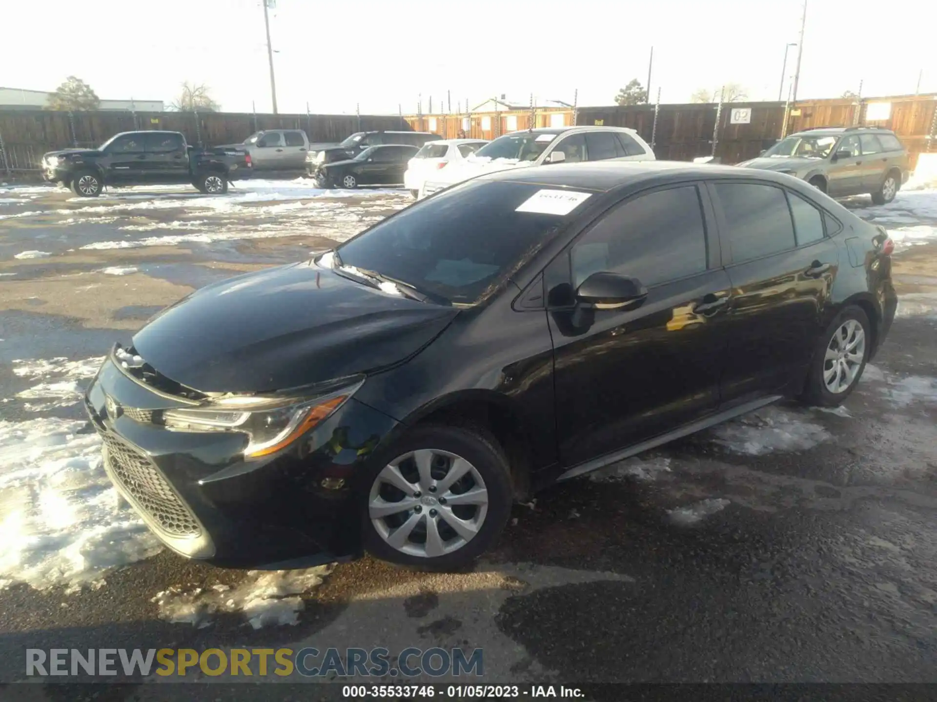 2 fotografías del automóvil dañado 5YFEPMAE8NP287751 TOYOTA COROLLA 2022