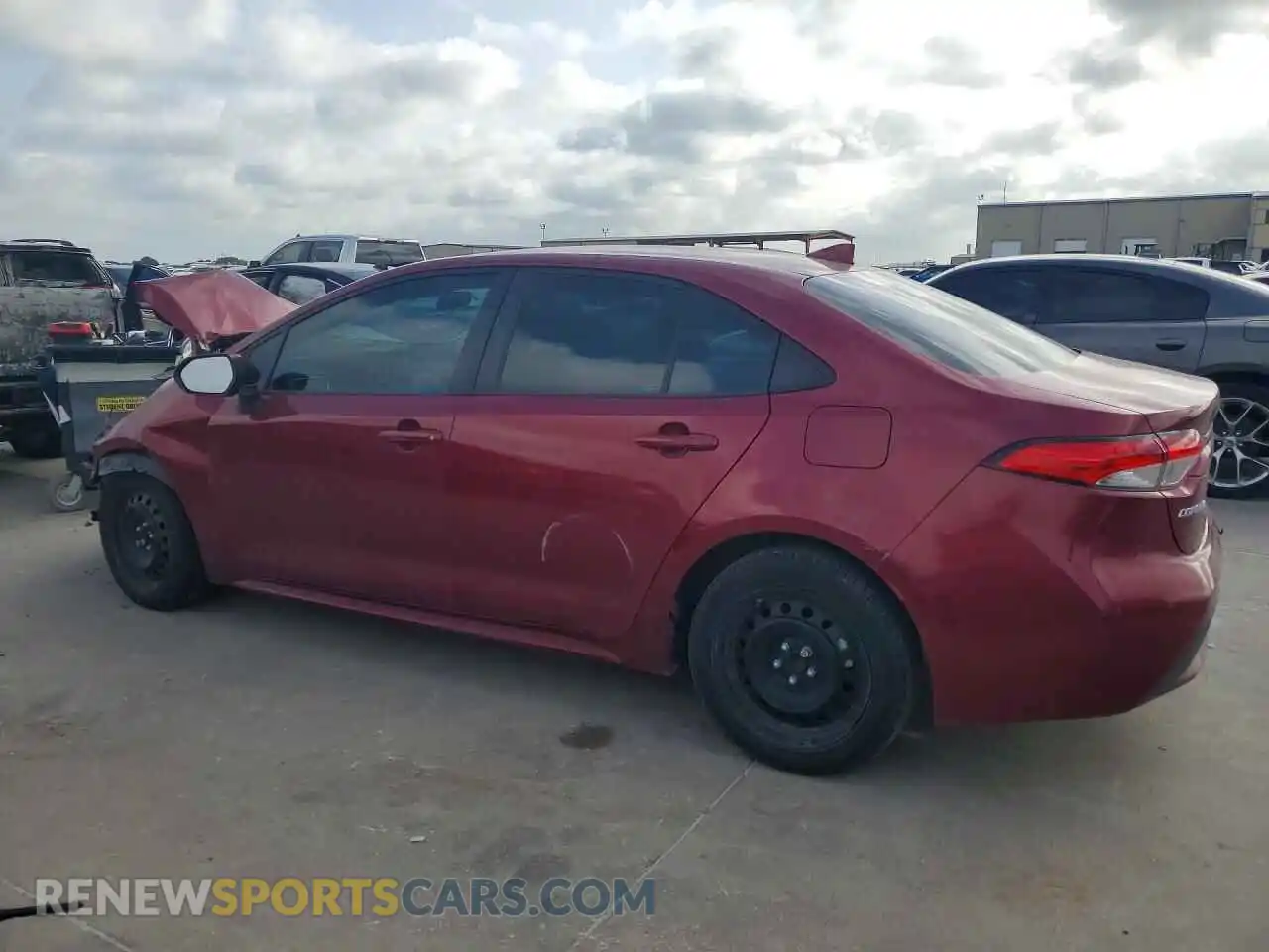 2 fotografías del automóvil dañado 5YFEPMAE8NP319016 TOYOTA COROLLA 2022