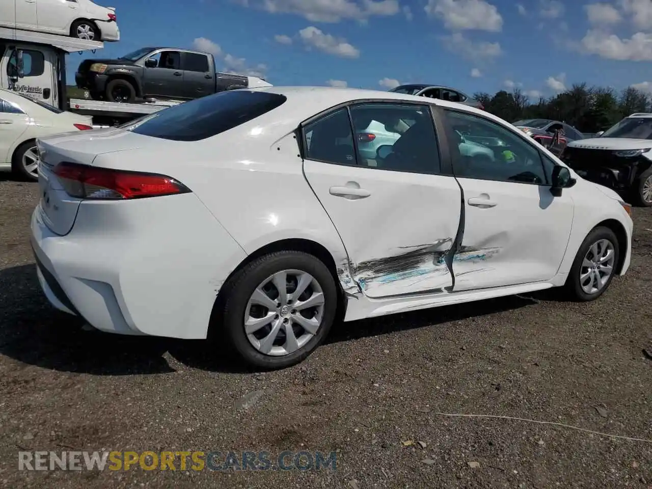 3 Photograph of a damaged car 5YFEPMAE8NP319467 TOYOTA COROLLA 2022