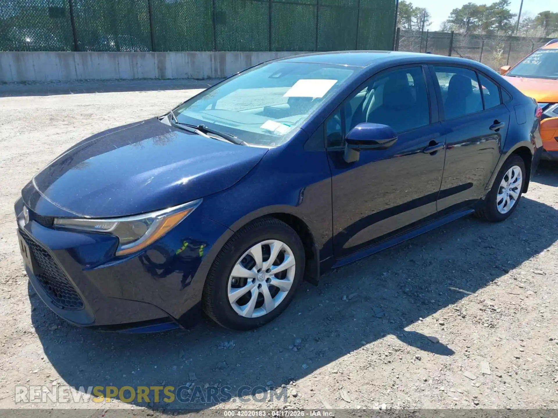2 Photograph of a damaged car 5YFEPMAE8NP320053 TOYOTA COROLLA 2022
