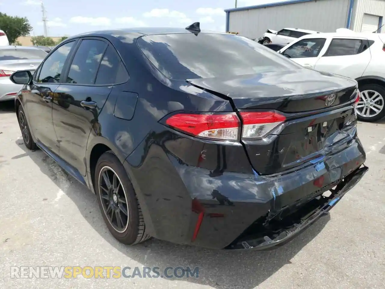 3 Photograph of a damaged car 5YFEPMAE8NP320683 TOYOTA COROLLA 2022