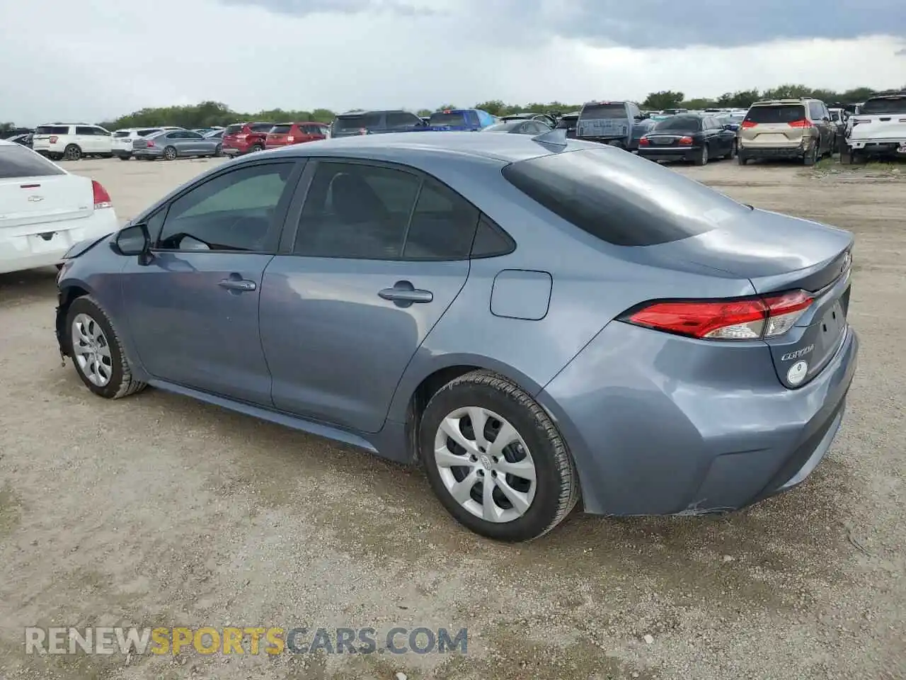 2 Photograph of a damaged car 5YFEPMAE8NP335877 TOYOTA COROLLA 2022