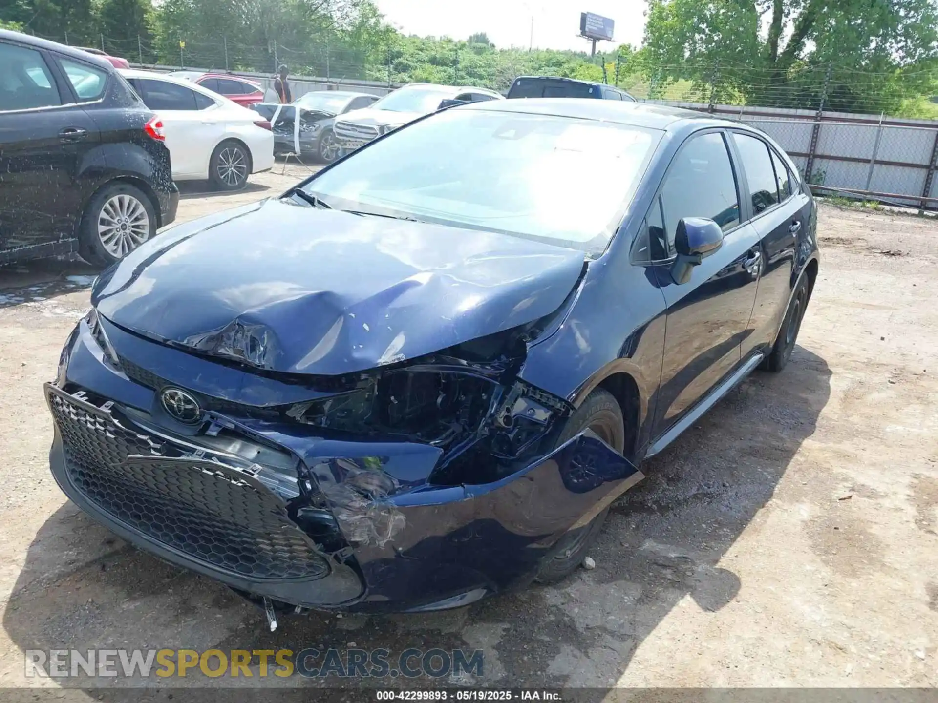 2 Photograph of a damaged car 5YFEPMAE8NP338262 TOYOTA COROLLA 2022