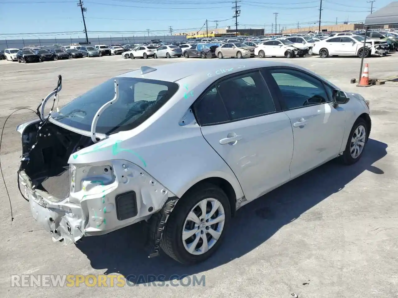 3 Photograph of a damaged car 5YFEPMAE8NP341808 TOYOTA COROLLA 2022