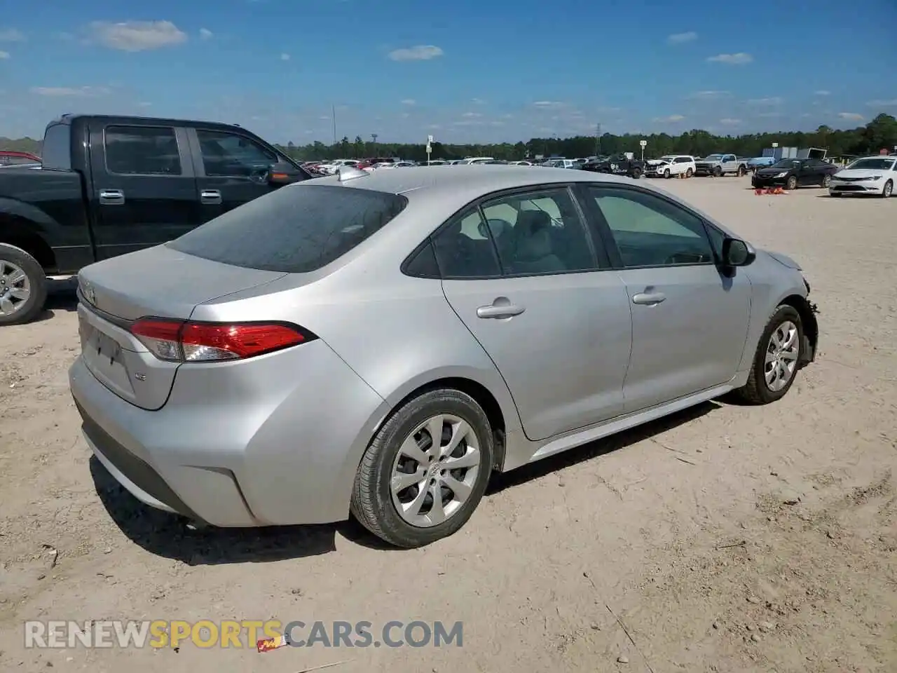 3 Photograph of a damaged car 5YFEPMAE8NP363436 TOYOTA COROLLA 2022
