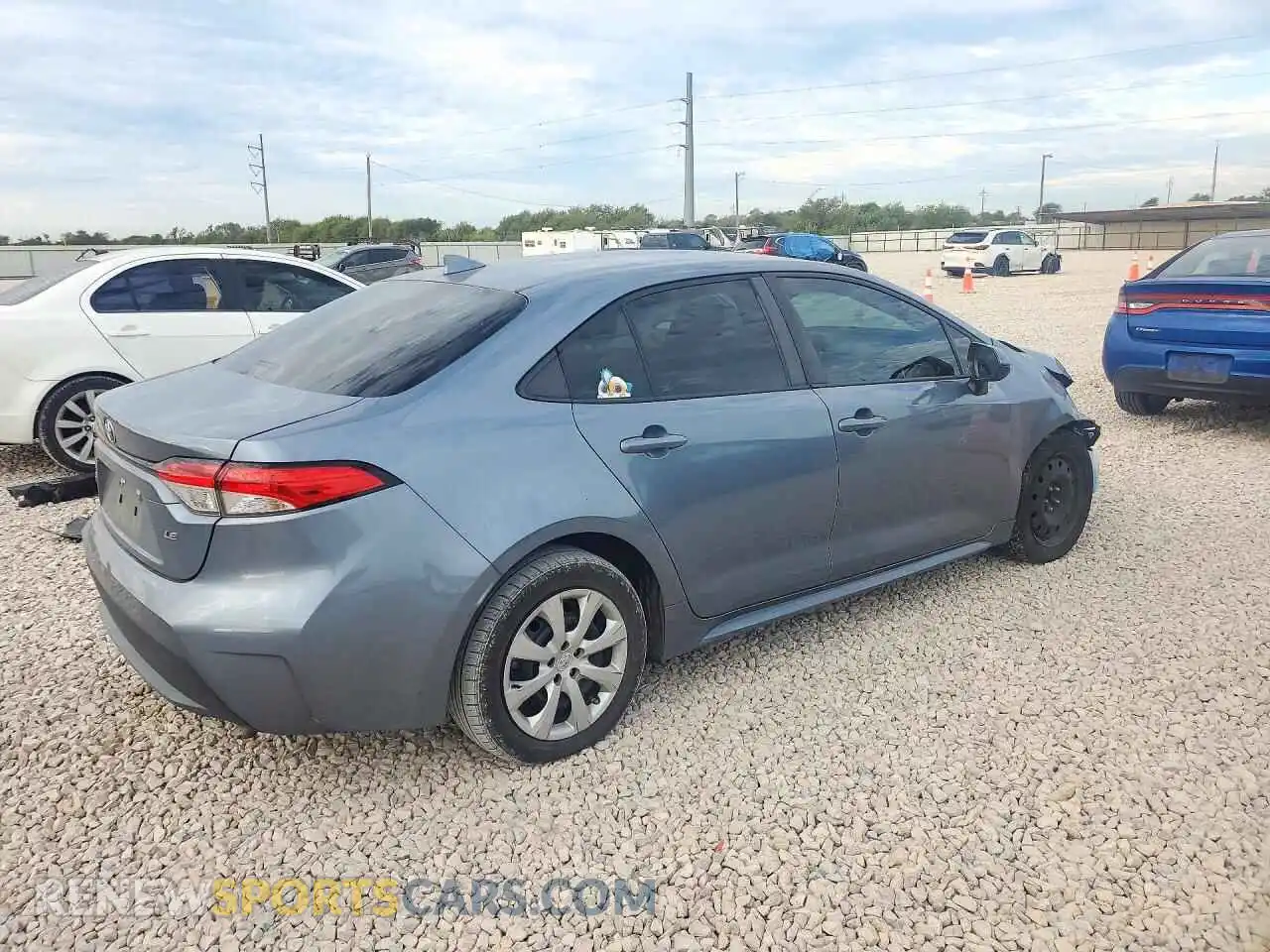 3 Фотография поврежденного автомобиля 5YFEPMAE8NP363632 TOYOTA COROLLA 2022