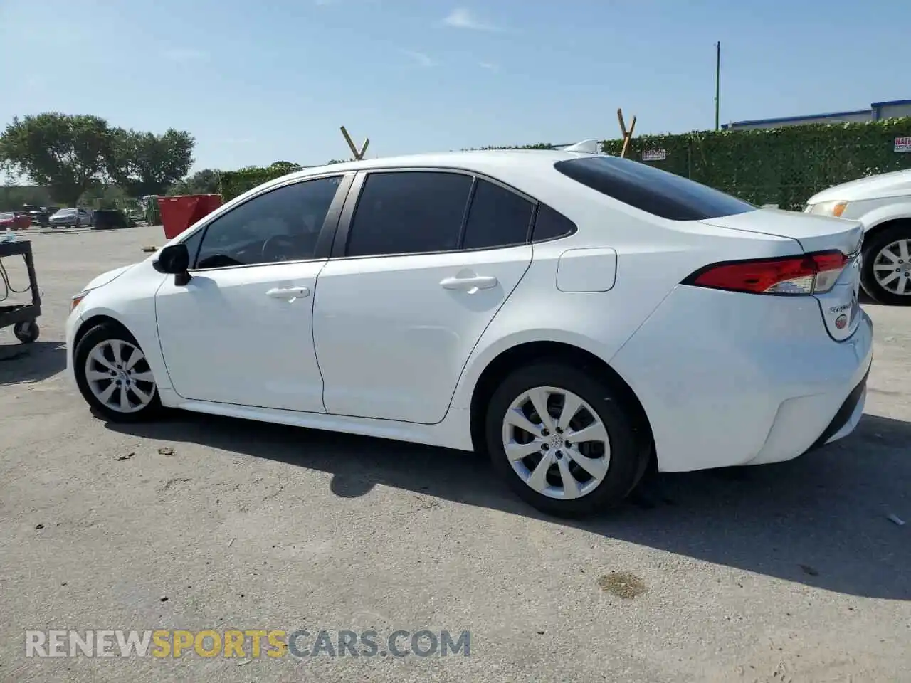 2 Photograph of a damaged car 5YFEPMAE8NP366823 TOYOTA COROLLA 2022