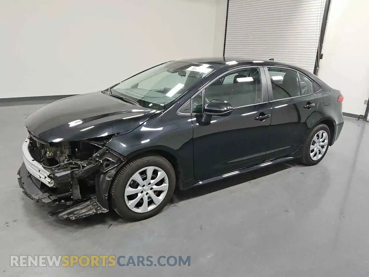 1 Photograph of a damaged car 5YFEPMAE8NP368099 TOYOTA COROLLA 2022