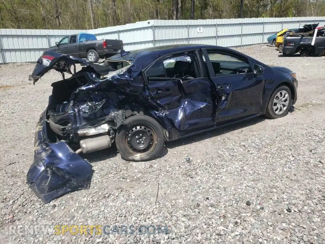 3 Photograph of a damaged car 5YFEPMAE8NP377529 TOYOTA COROLLA 2022