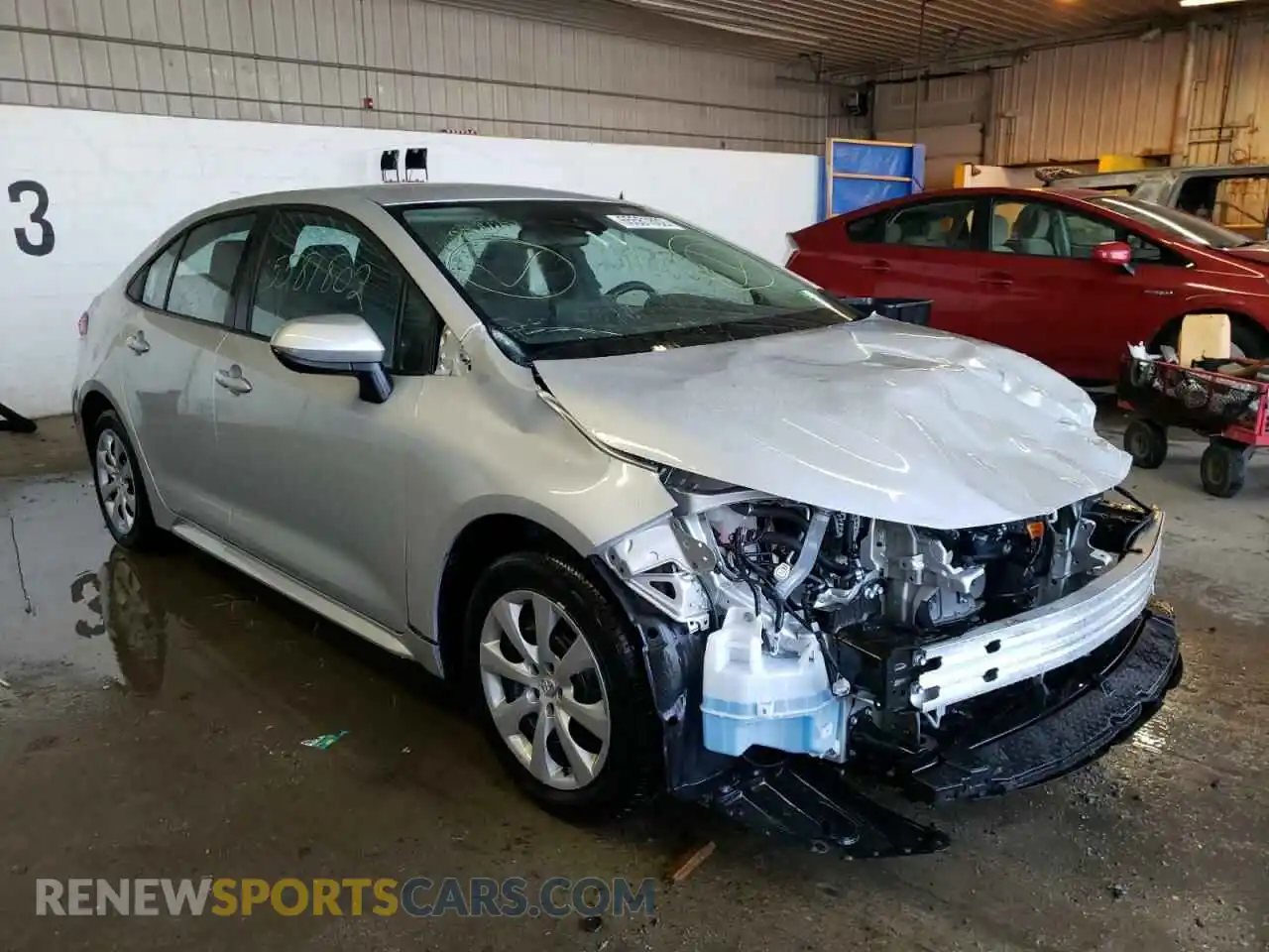 1 Photograph of a damaged car 5YFEPMAE9NP312575 TOYOTA COROLLA 2022