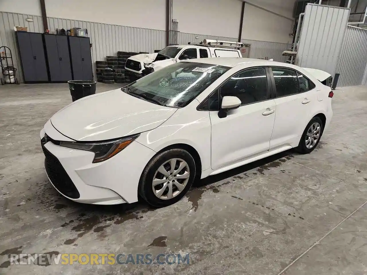 1 Фотография поврежденного автомобиля 5YFEPMAE9NP318005 TOYOTA COROLLA 2022