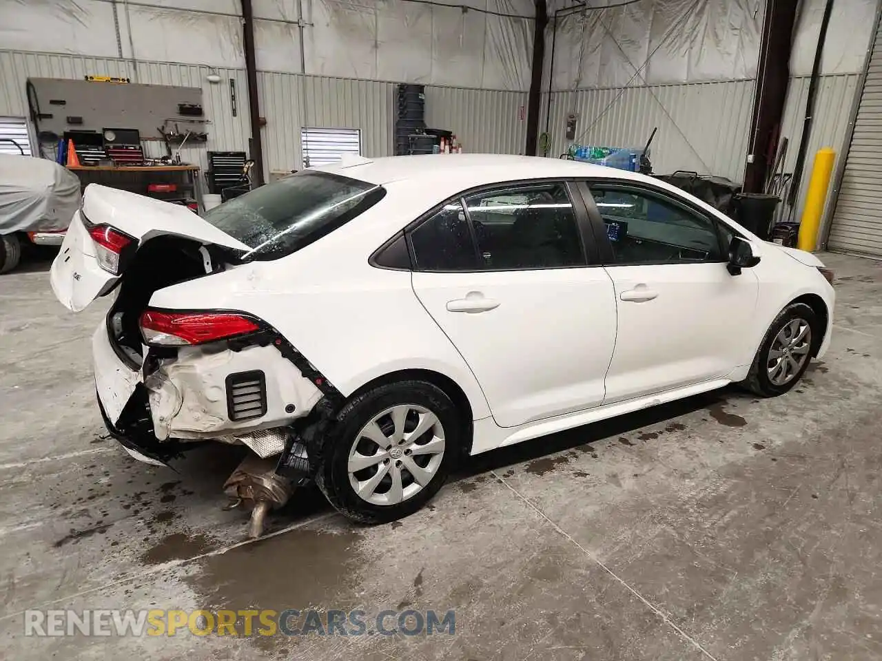 3 Фотография поврежденного автомобиля 5YFEPMAE9NP318005 TOYOTA COROLLA 2022