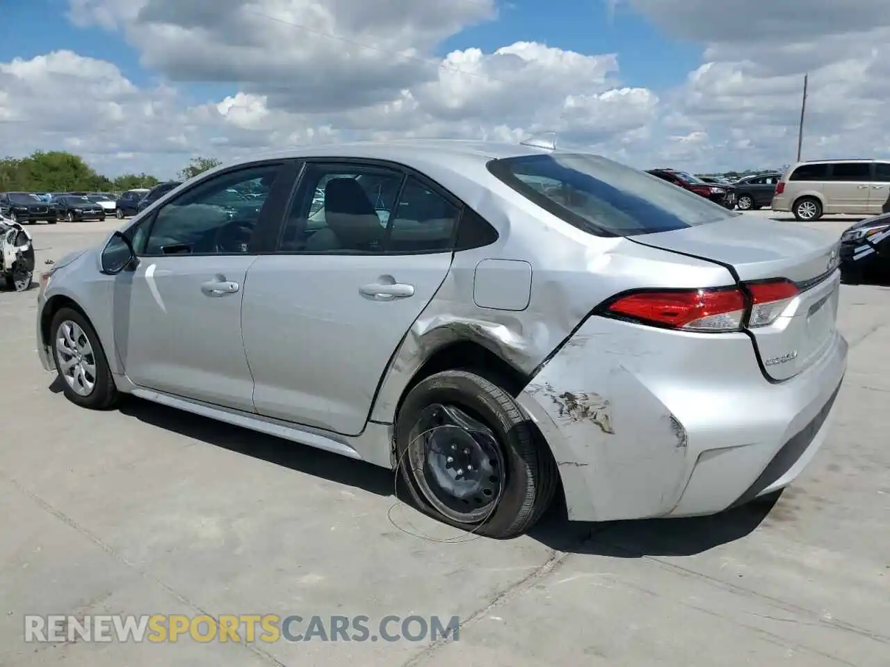 2 Photograph of a damaged car 5YFEPMAE9NP370735 TOYOTA COROLLA 2022