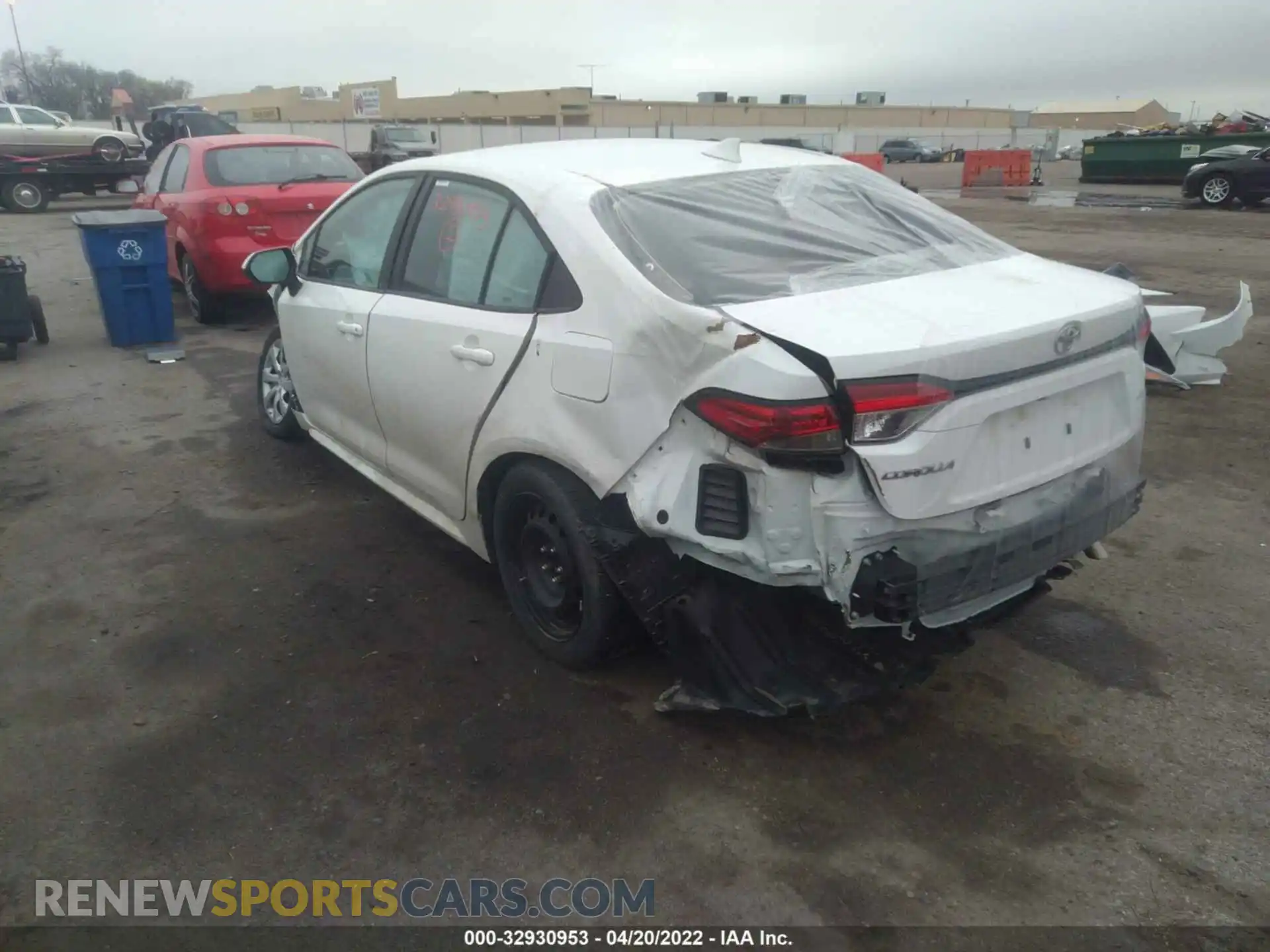 3 Photograph of a damaged car 5YFEPMAEXNP273124 TOYOTA COROLLA 2022