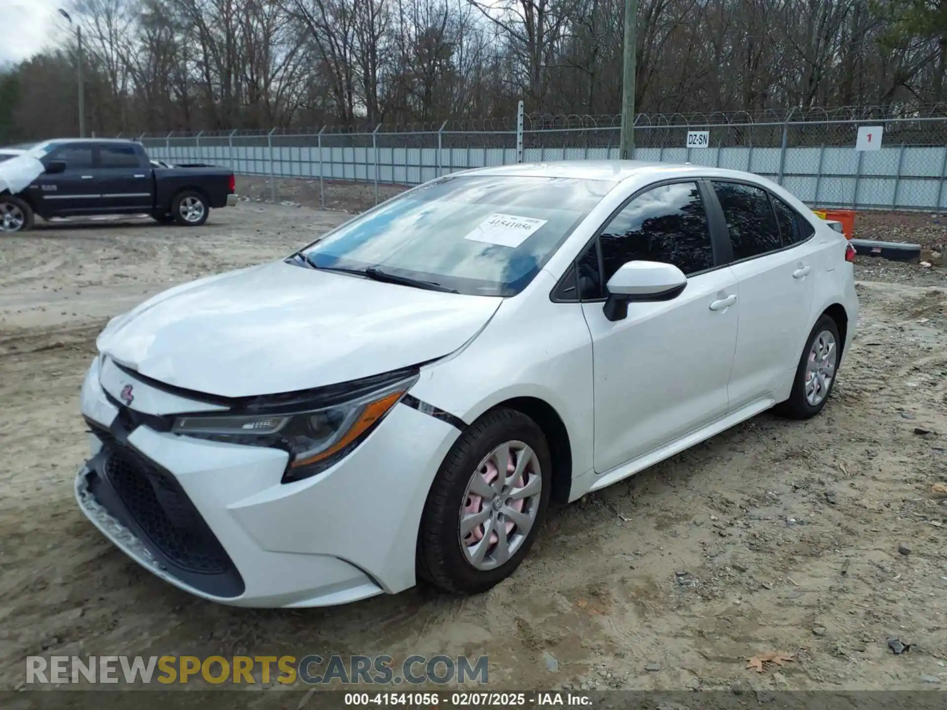 2 Photograph of a damaged car 5YFEPMAEXNP286276 TOYOTA COROLLA 2022