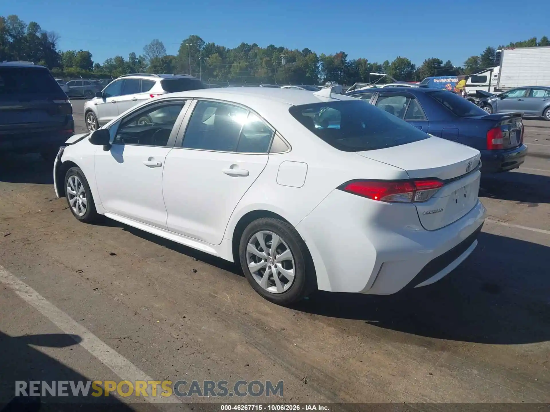 3 Photograph of a damaged car 5YFEPMAEXNP310446 TOYOTA COROLLA 2022
