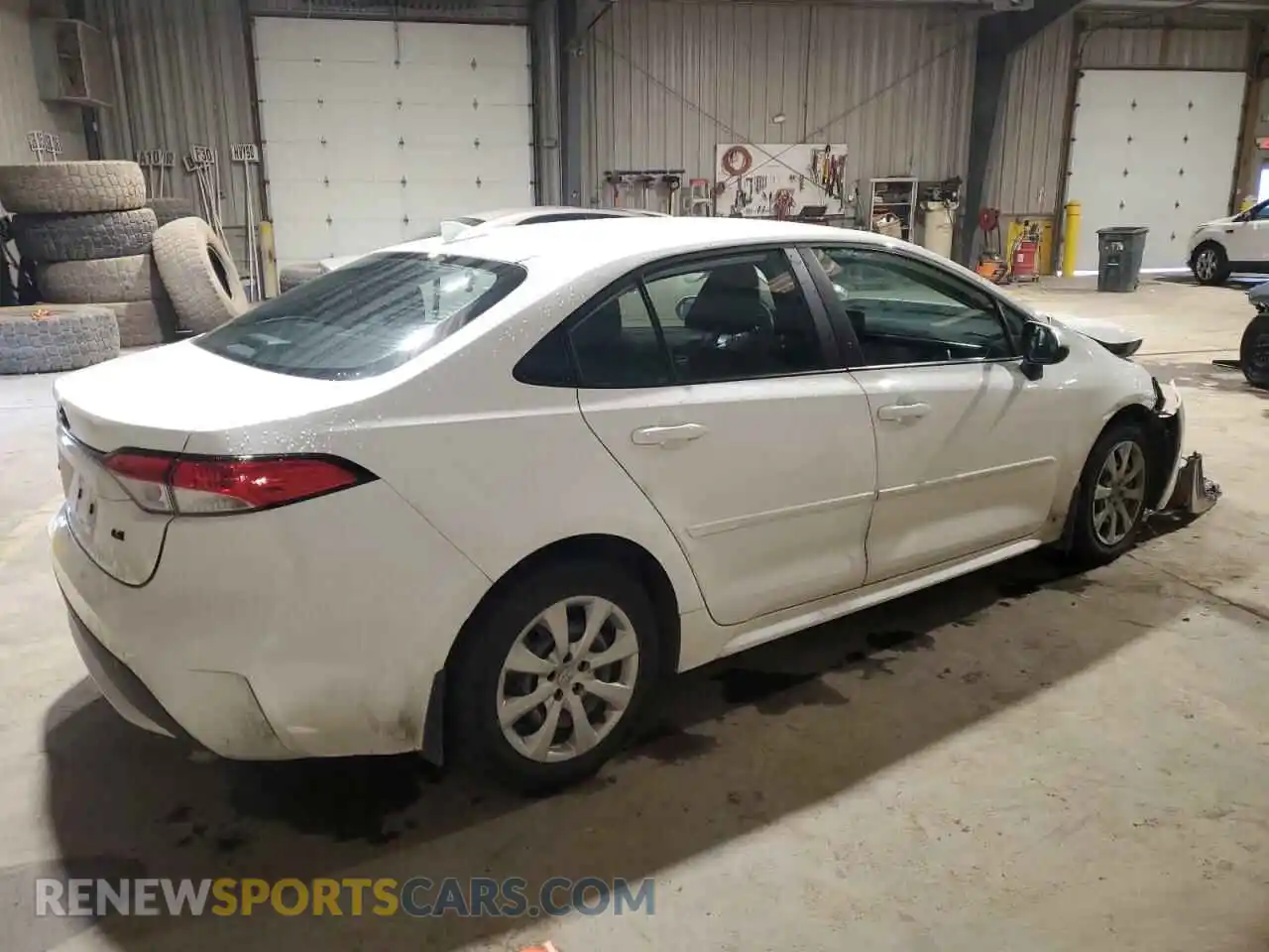 3 Фотография поврежденного автомобиля 5YFEPMAEXNP324167 TOYOTA COROLLA 2022