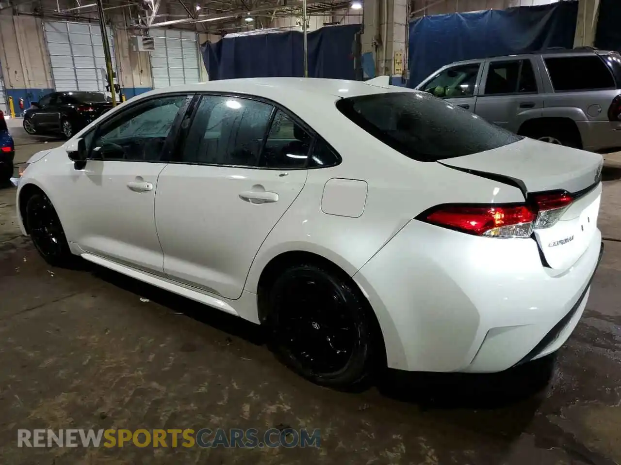 2 Photograph of a damaged car 5YFEPMAEXNP326128 TOYOTA COROLLA 2022