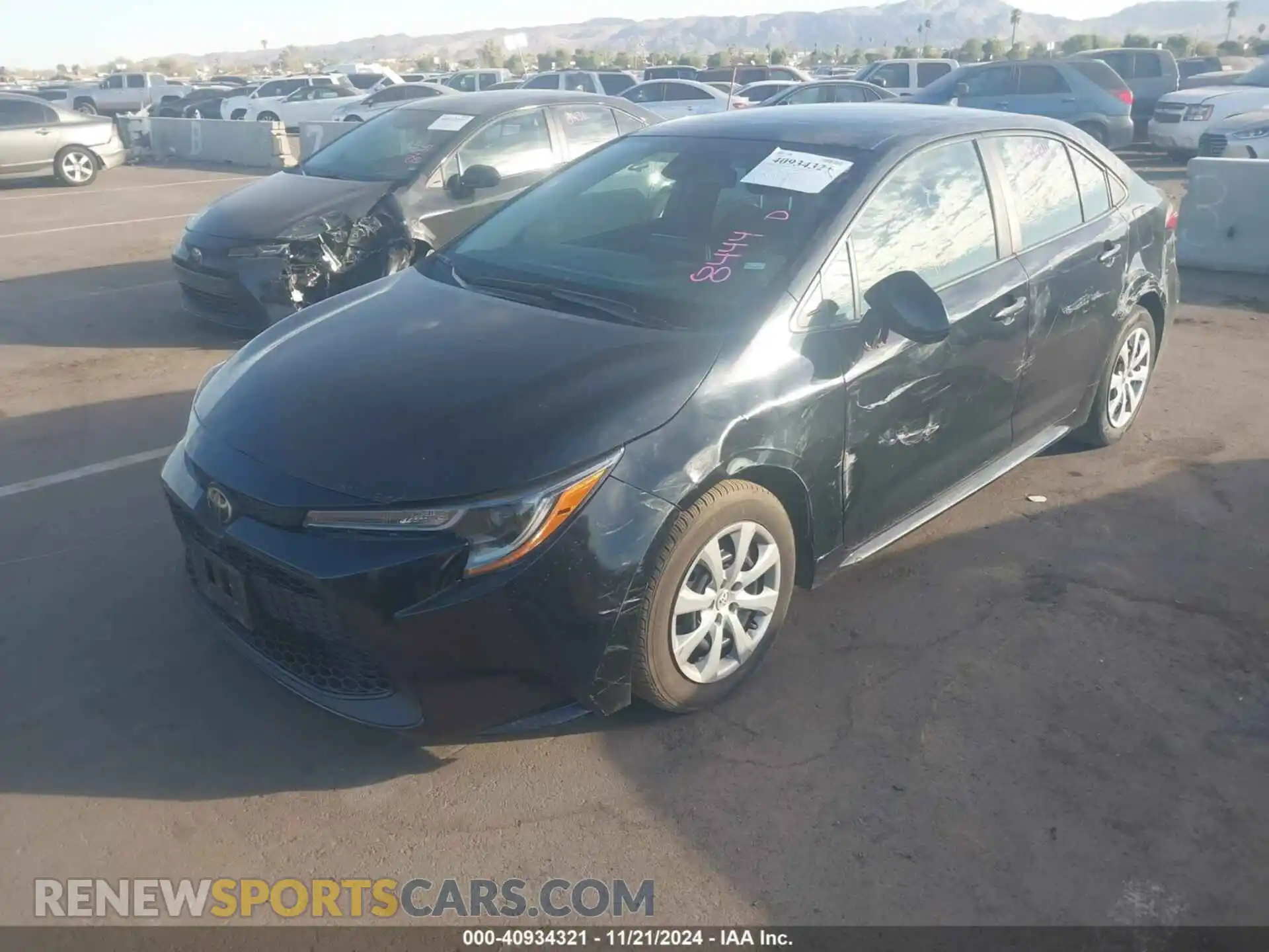 2 fotografías del automóvil dañado 5YFEPMAEXNP344032 TOYOTA COROLLA 2022