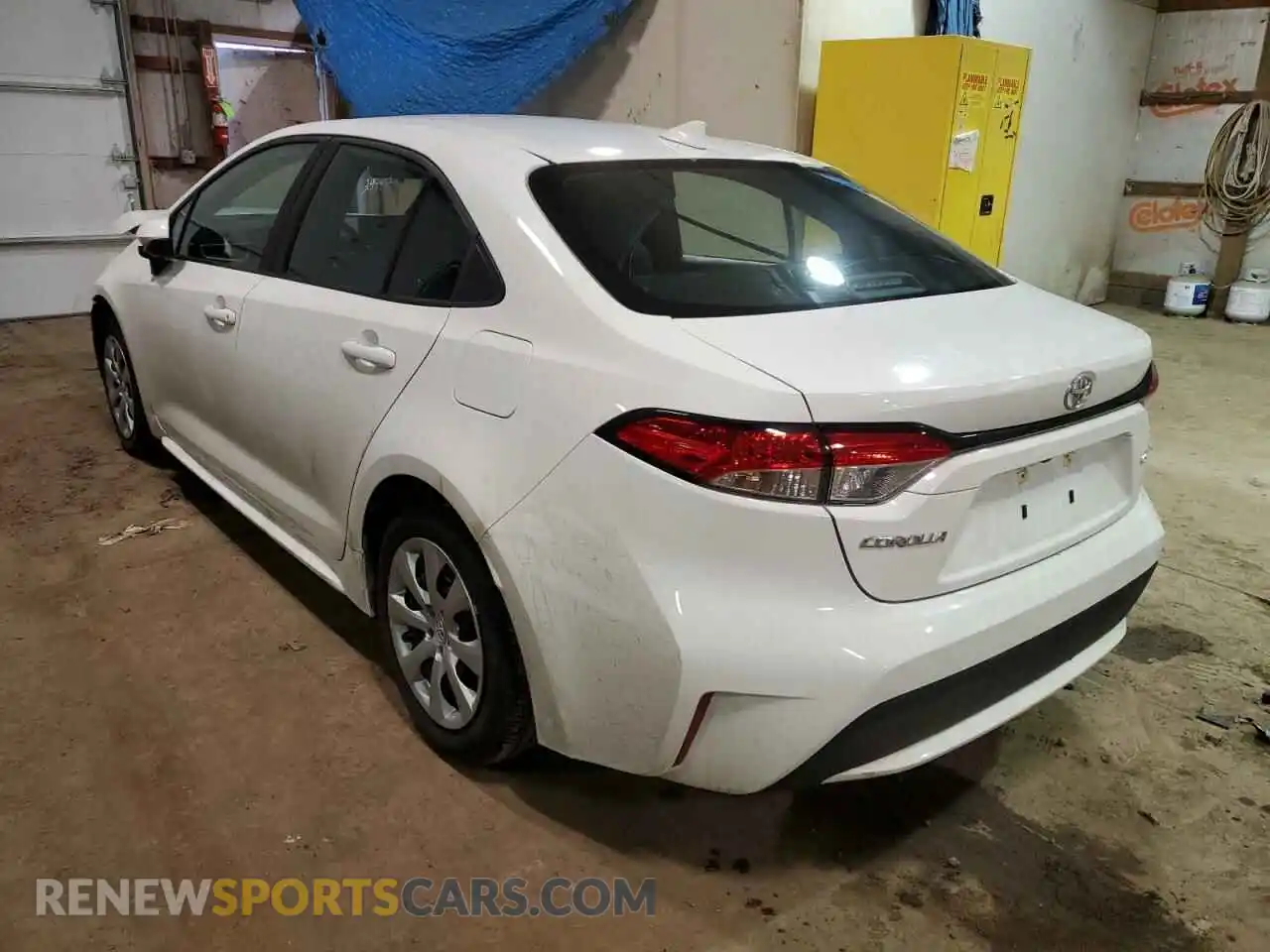 2 Photograph of a damaged car 5YFEPMAEXNP357654 TOYOTA COROLLA 2022