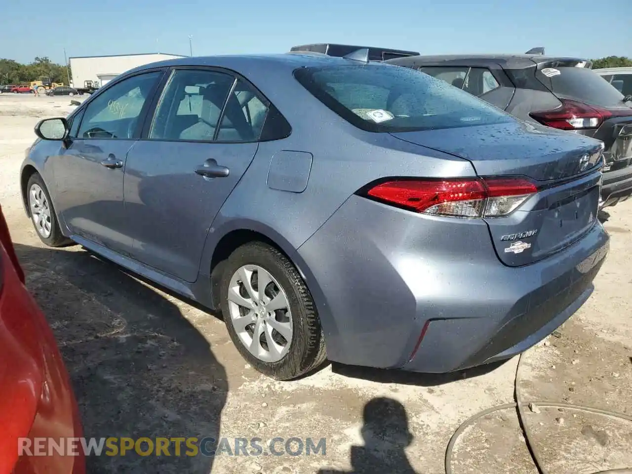 2 Photograph of a damaged car 5YFEPMAEXNP390010 TOYOTA COROLLA 2022