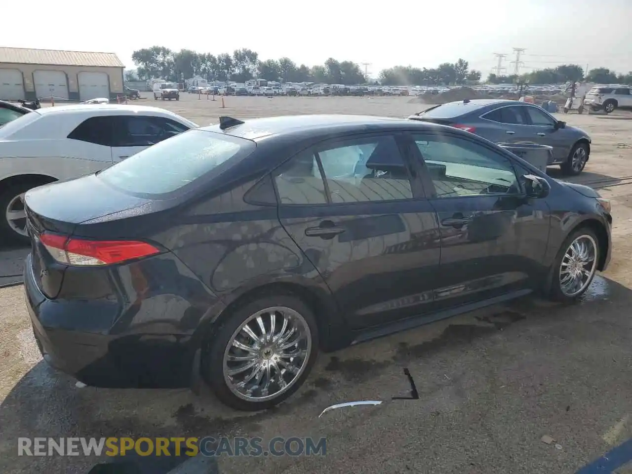 3 Photograph of a damaged car 5YFHPMAE5NP321674 TOYOTA COROLLA 2022