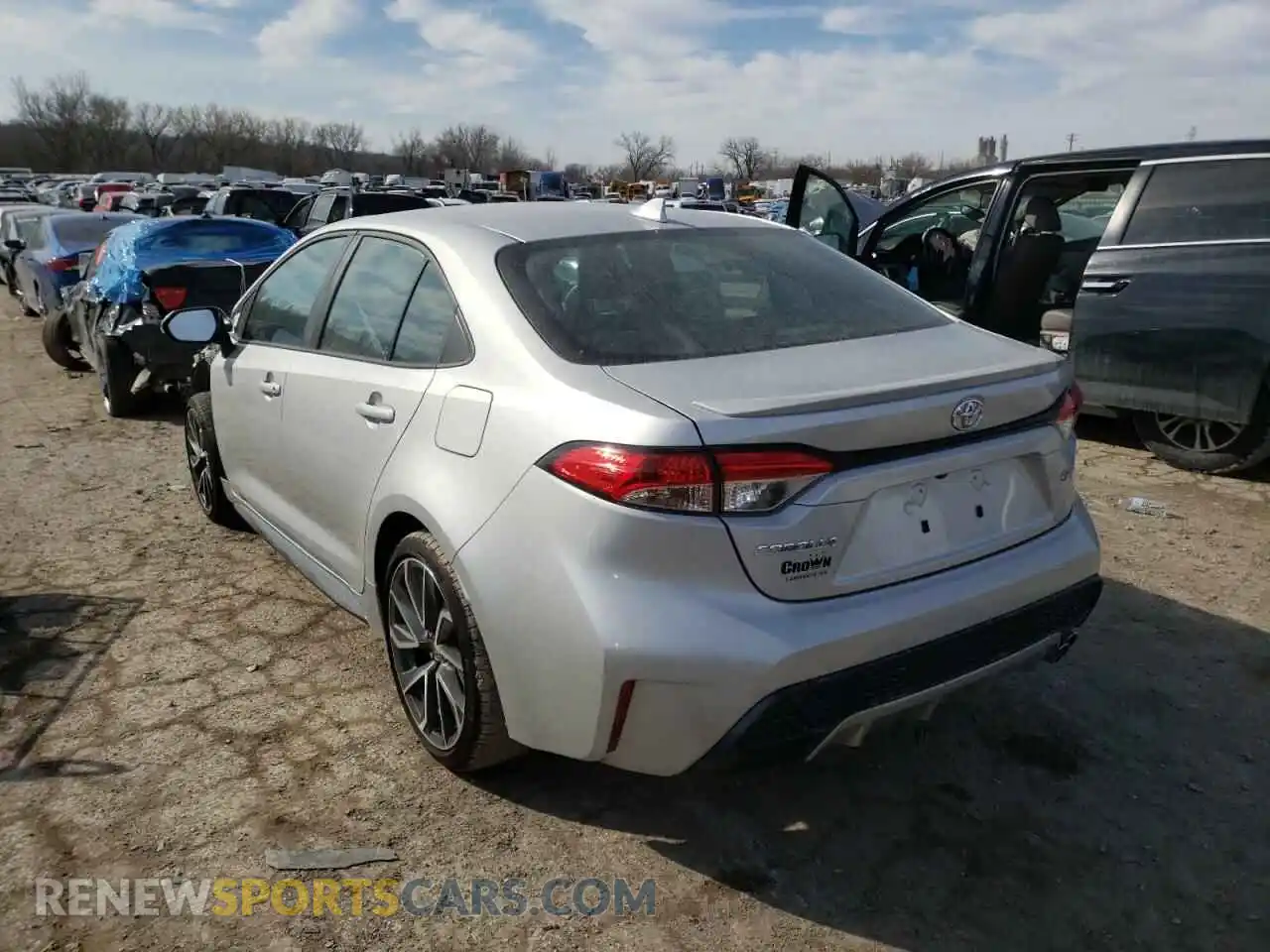 3 fotografías del automóvil dañado 5YFS4MCE0NP105758 TOYOTA COROLLA 2022
