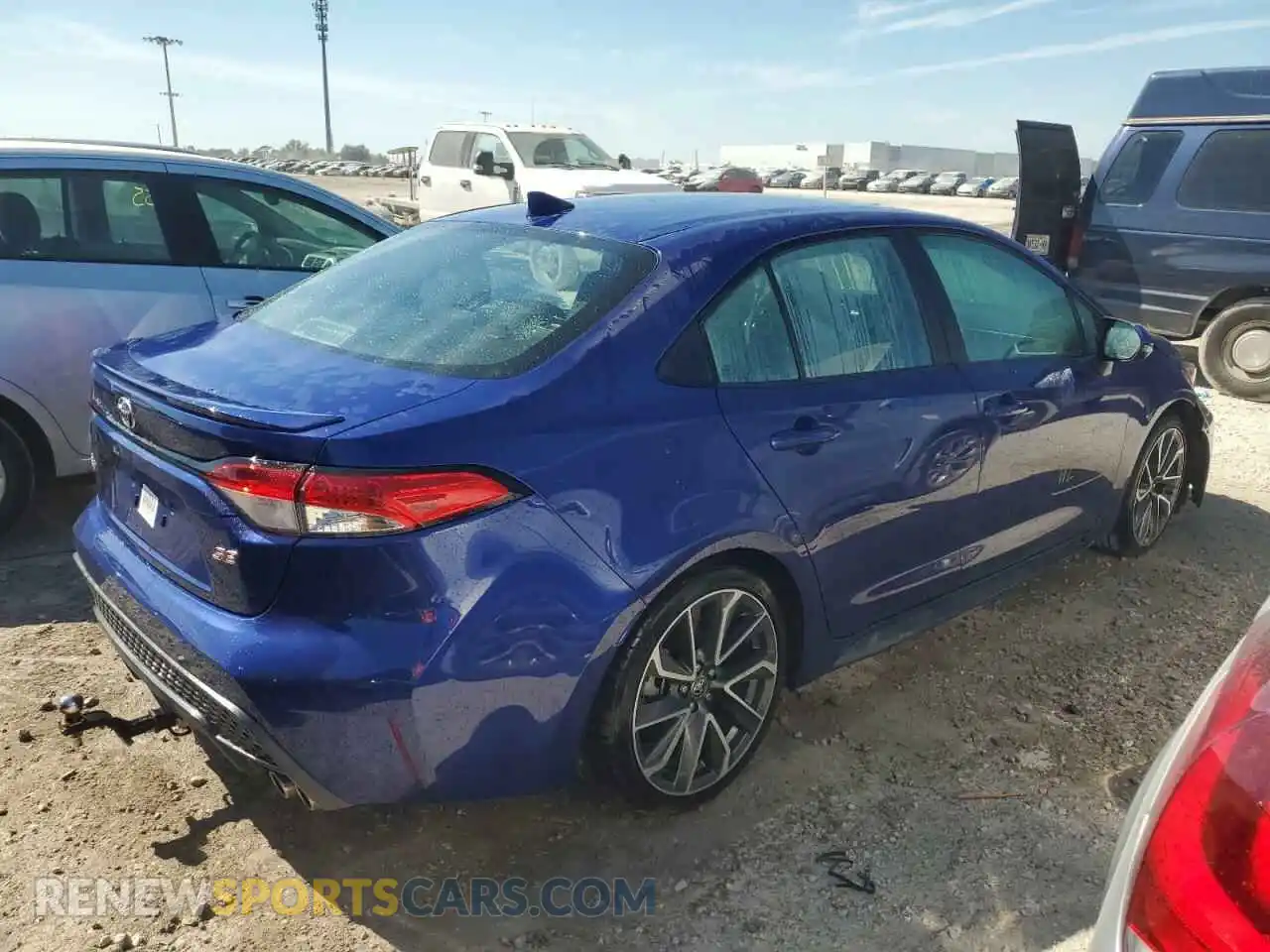 3 Photograph of a damaged car 5YFS4MCE0NP118624 TOYOTA COROLLA 2022