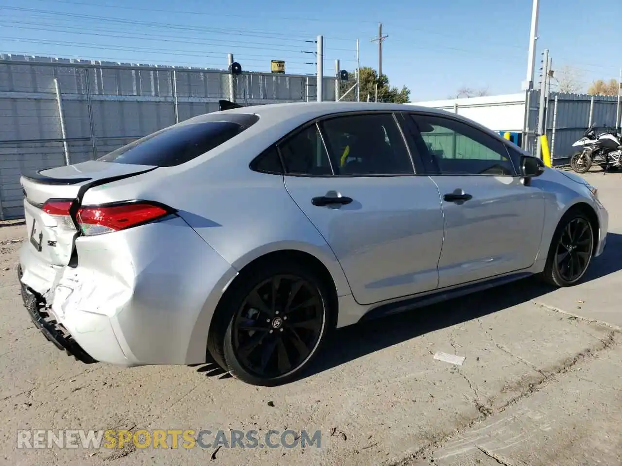 3 Photograph of a damaged car 5YFS4MCE0NP122026 TOYOTA COROLLA 2022