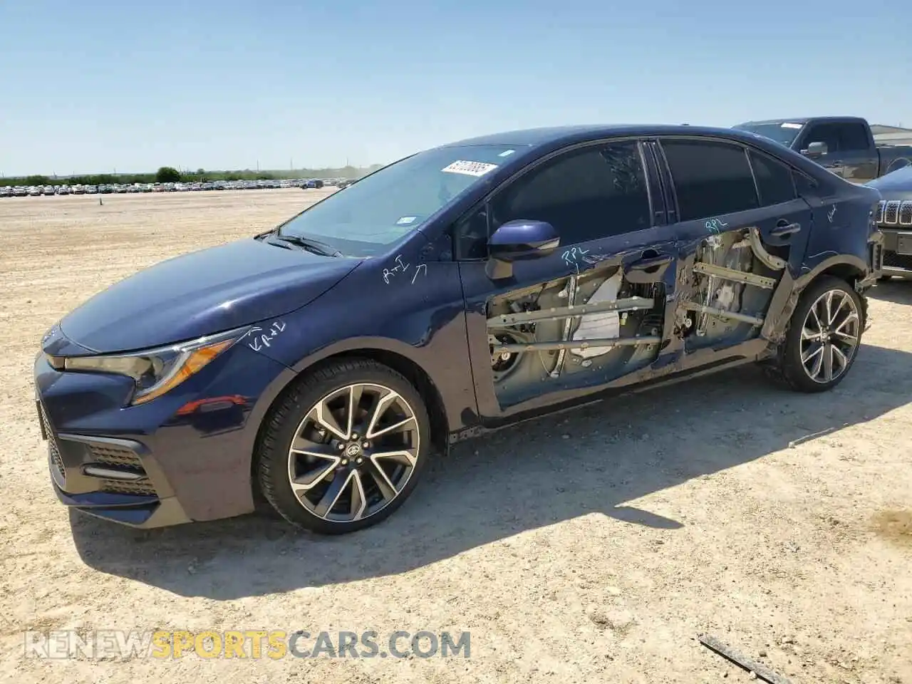 1 Photograph of a damaged car 5YFS4MCE0NP124391 TOYOTA COROLLA 2022