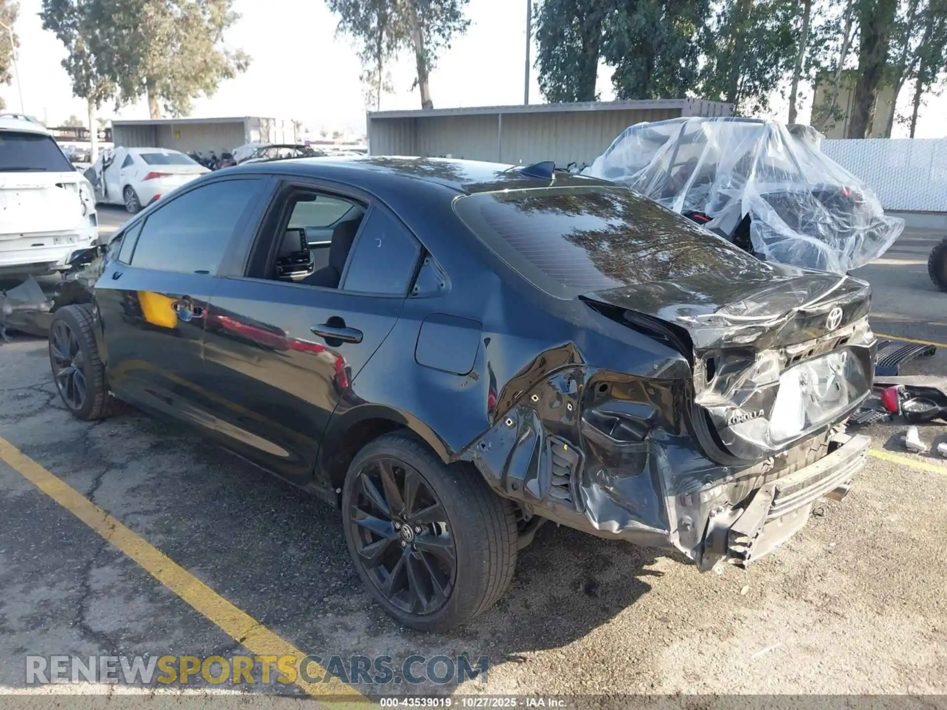 3 Photograph of a damaged car 5YFS4MCE1NP113948 TOYOTA COROLLA 2022