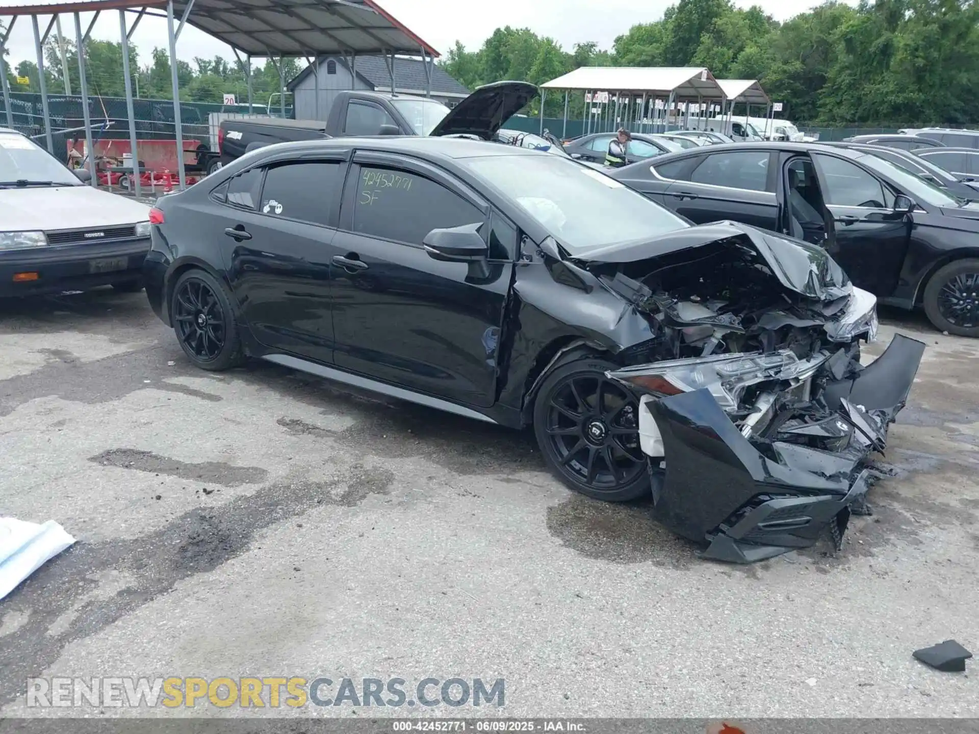 1 Photograph of a damaged car 5YFS4MCE2NP120424 TOYOTA COROLLA 2022