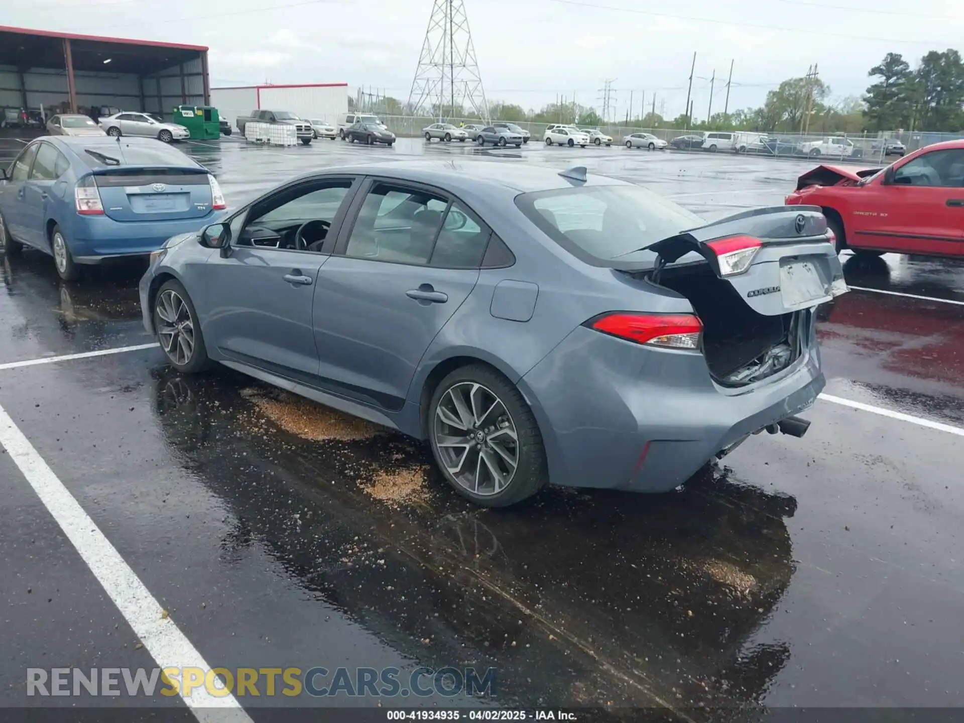 3 fotografías del automóvil dañado 5YFS4MCE2NP127633 TOYOTA COROLLA 2022