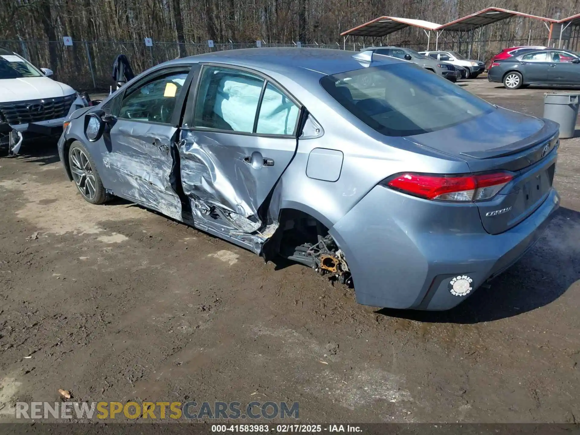 3 Photograph of a damaged car 5YFS4MCE2NP133089 TOYOTA COROLLA 2022