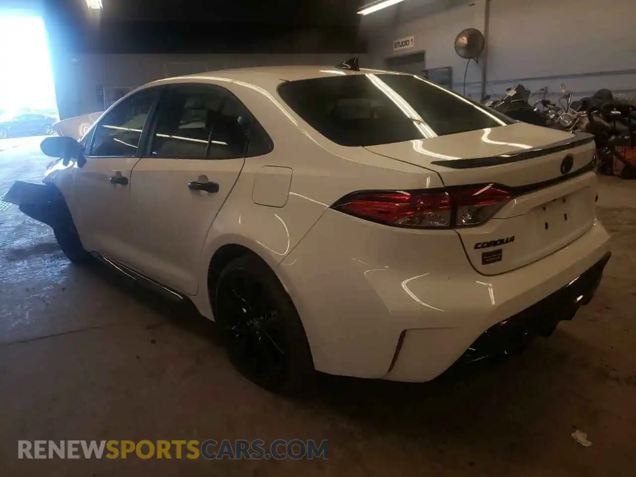 3 Photograph of a damaged car 5YFS4MCE3NP101686 TOYOTA COROLLA 2022