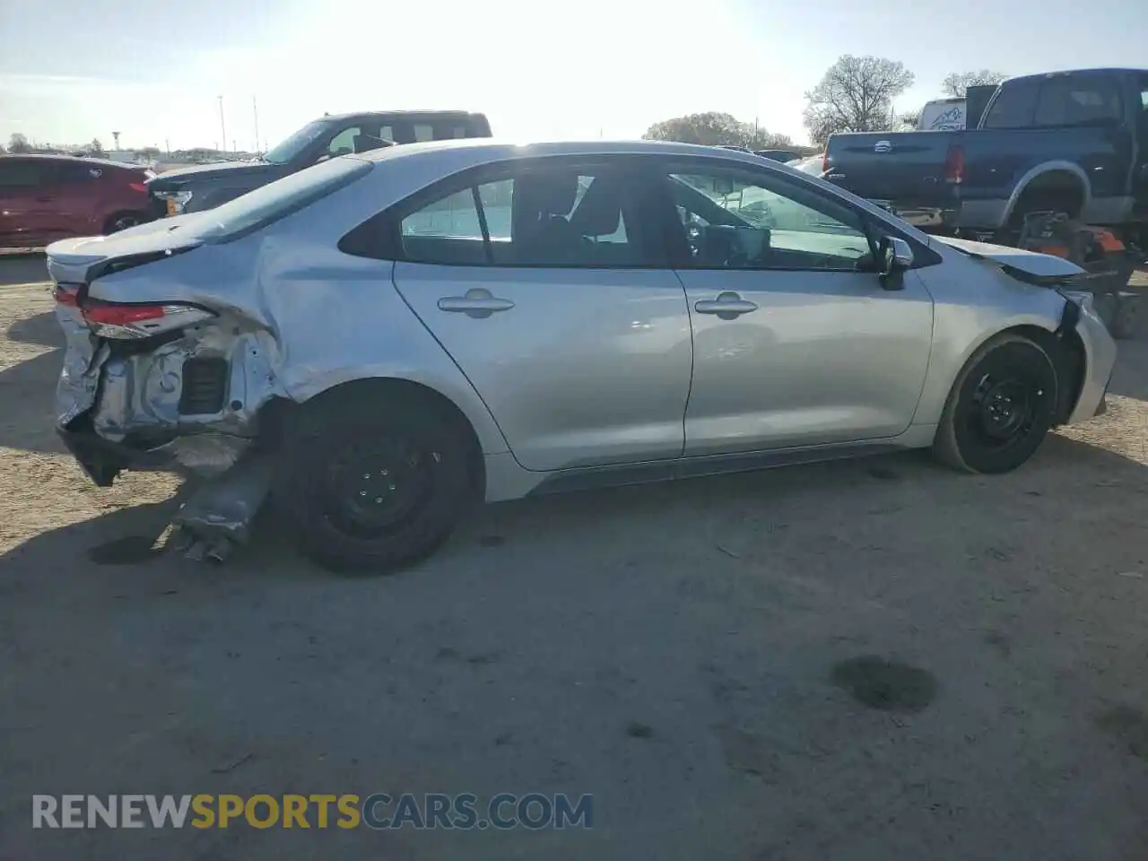 3 Photograph of a damaged car 5YFS4MCE3NP102062 TOYOTA COROLLA 2022