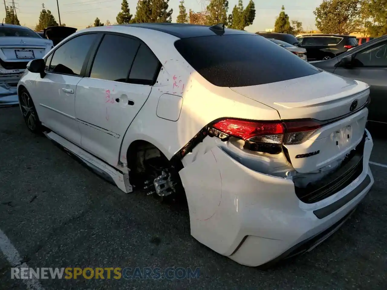 3 Photograph of a damaged car 5YFS4MCE3NP118018 TOYOTA COROLLA 2022