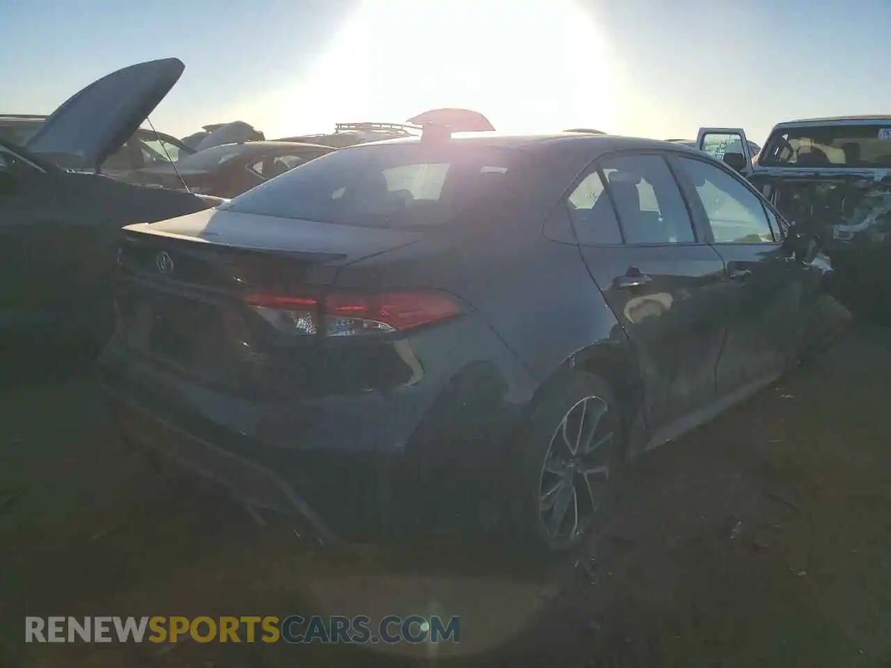 3 Photograph of a damaged car 5YFS4MCE3NP128452 TOYOTA COROLLA 2022