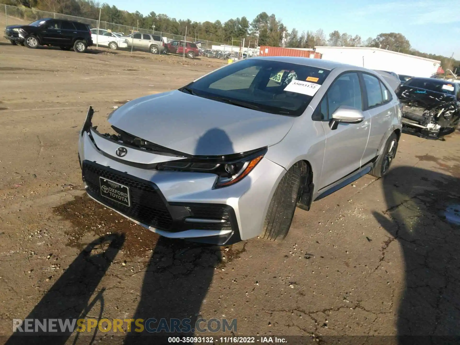 2 fotografías del automóvil dañado 5YFS4MCE3NP134946 TOYOTA COROLLA 2022