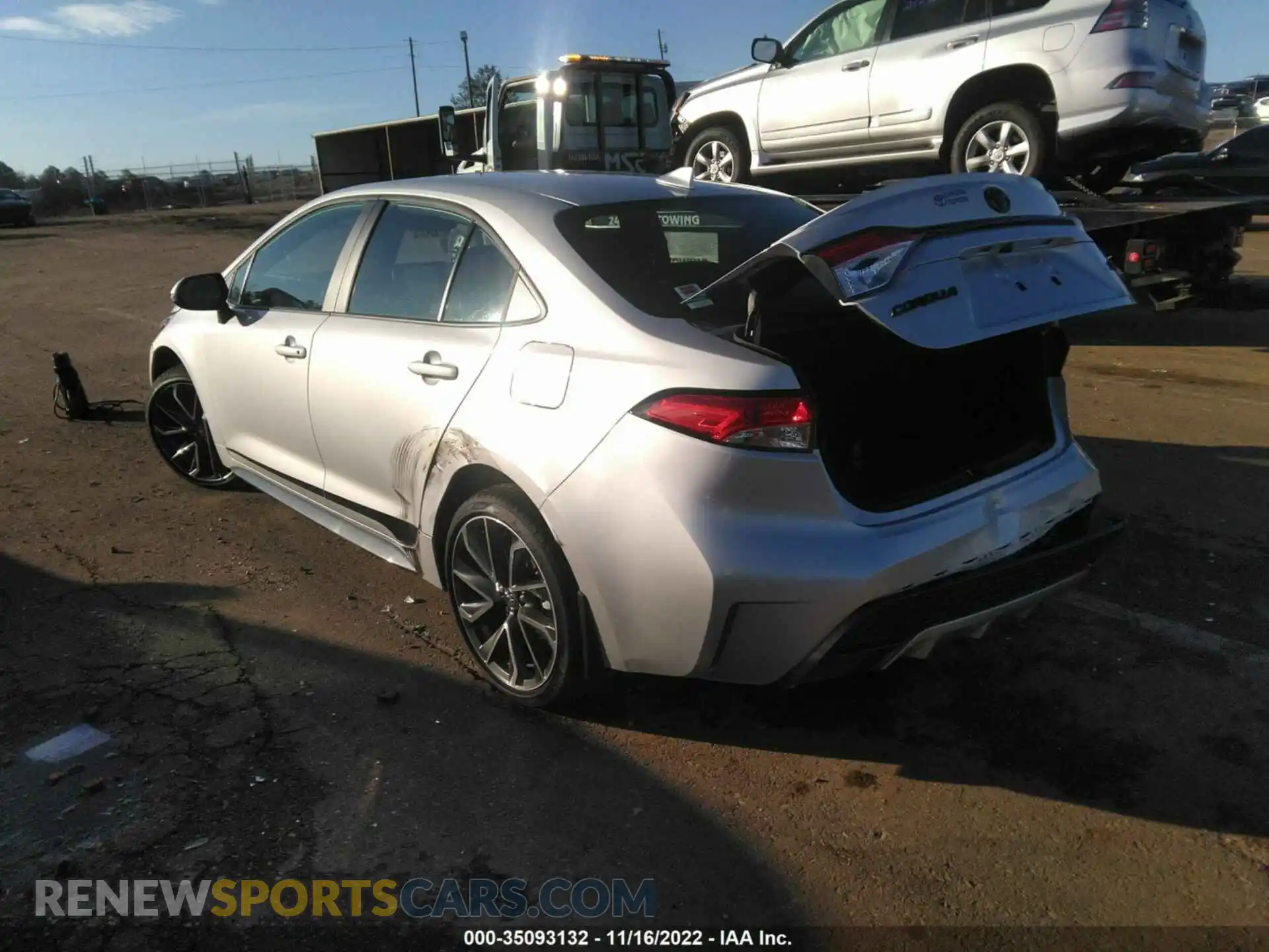 3 fotografías del automóvil dañado 5YFS4MCE3NP134946 TOYOTA COROLLA 2022