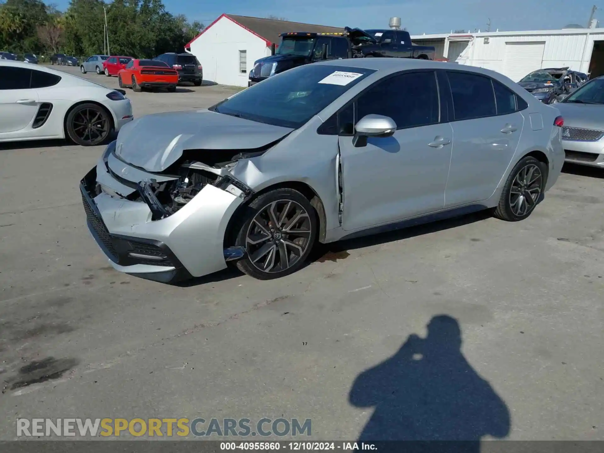 2 Photograph of a damaged car 5YFS4MCE3NP137720 TOYOTA COROLLA 2022